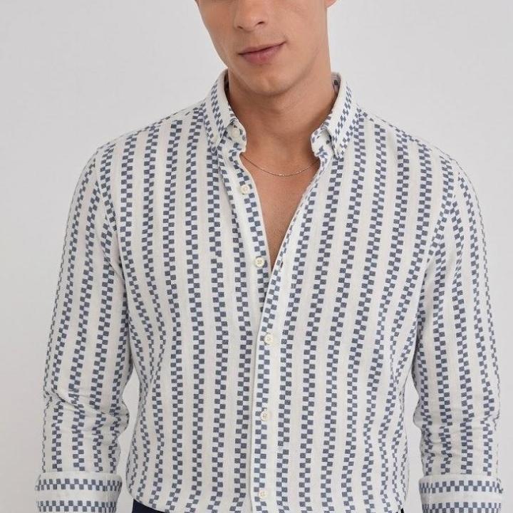 White & Slate Blue Geometric Stripe